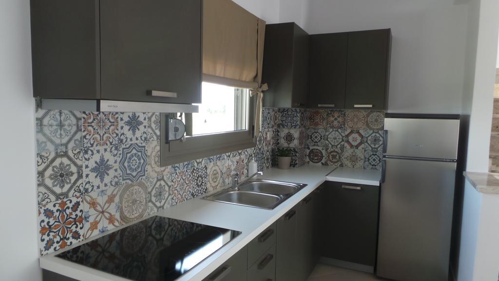 Niovi Boutique Apartments アフィトス 部屋 写真