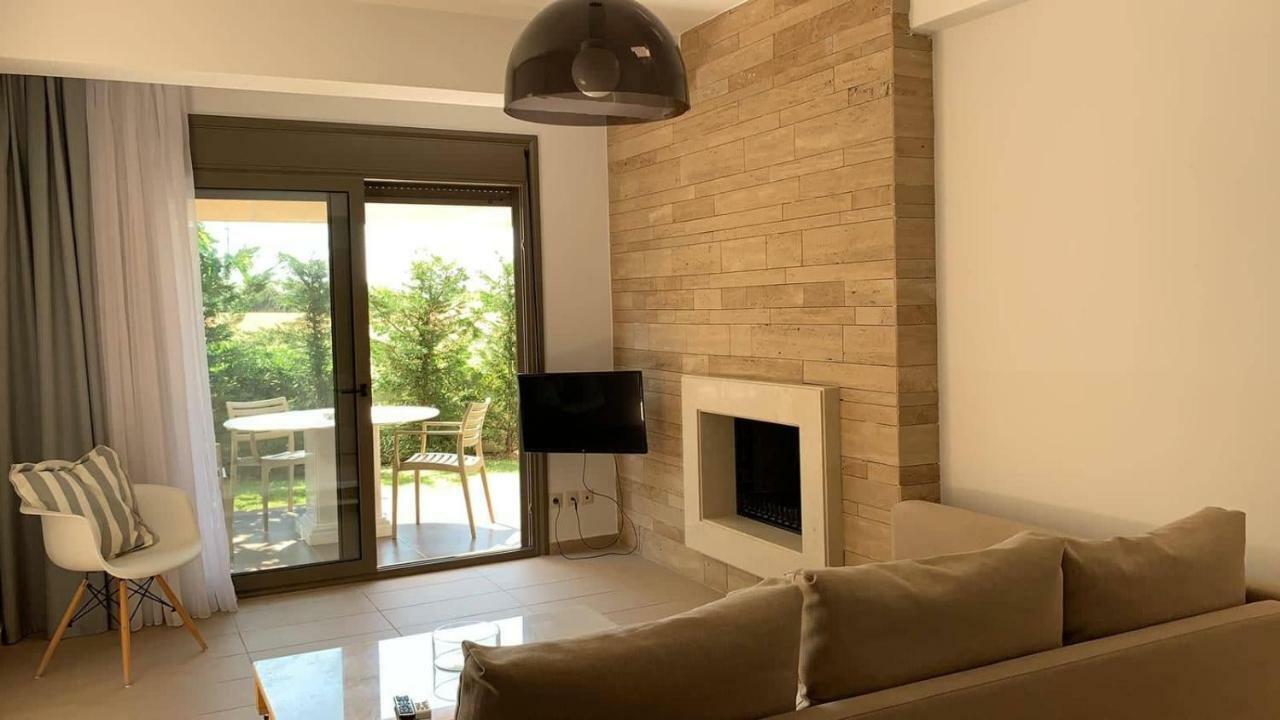 Niovi Boutique Apartments アフィトス エクステリア 写真